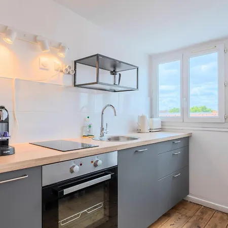 Bright One Bedroom Next To Wazemmes Market Lille